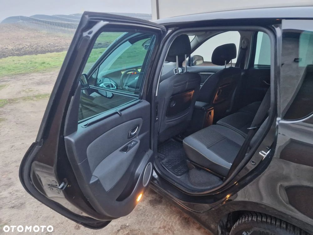 Renault Scenic TCe 130 Dynamique - 10