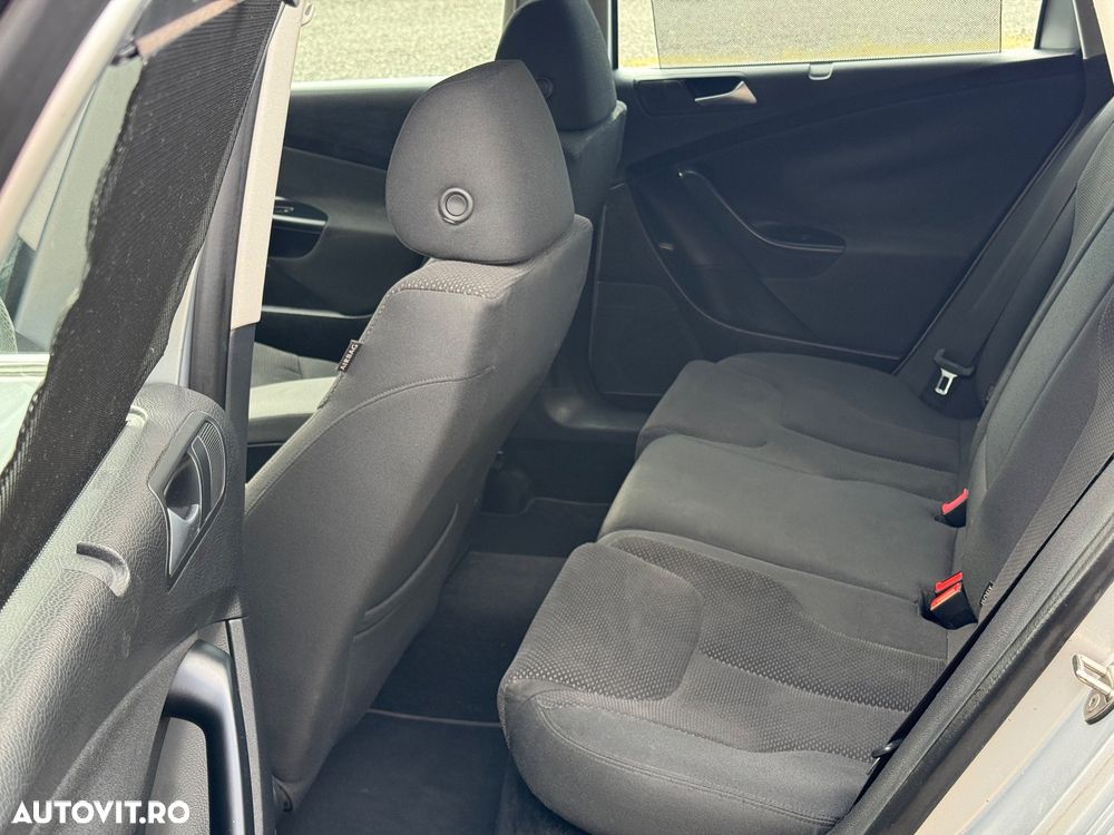 Volkswagen Passat 2.0 TDI DPF Comfortline Blue Motion Technology - 12