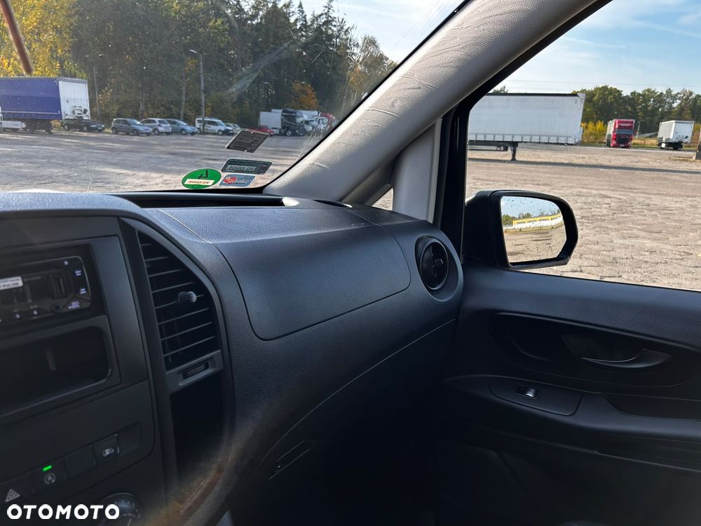 Mercedes-Benz Vito - 17