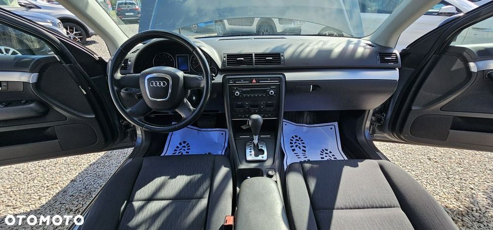 Audi A4 Limousine - 21