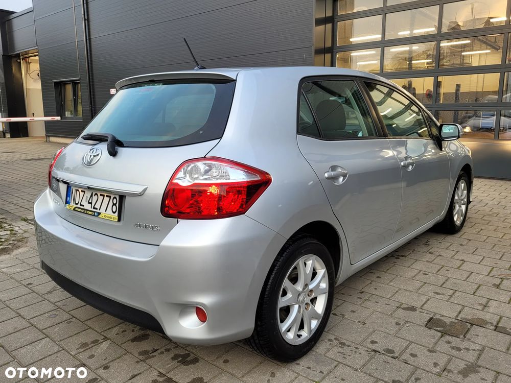 Toyota Auris - 6