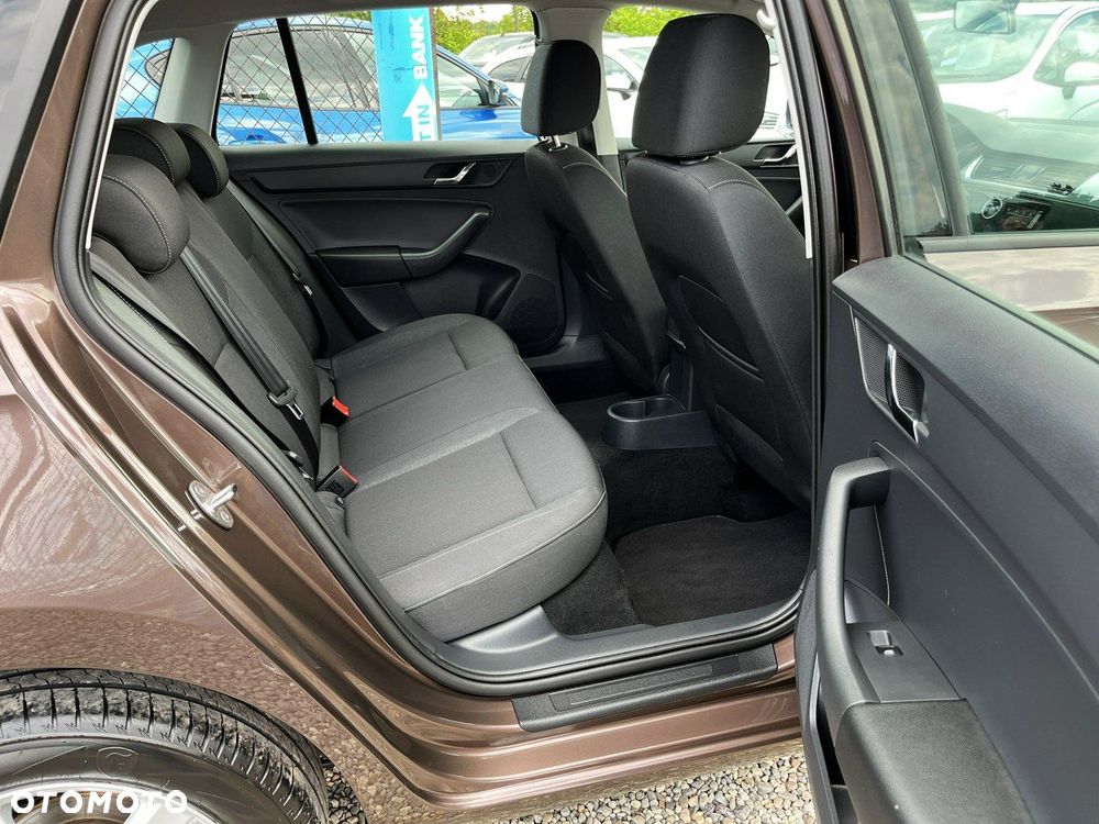 Skoda RAPID - 29