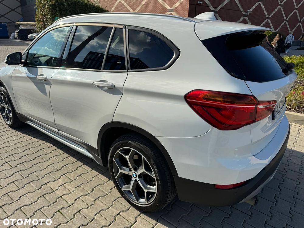 BMW X1 xDrive20i xLine - 4