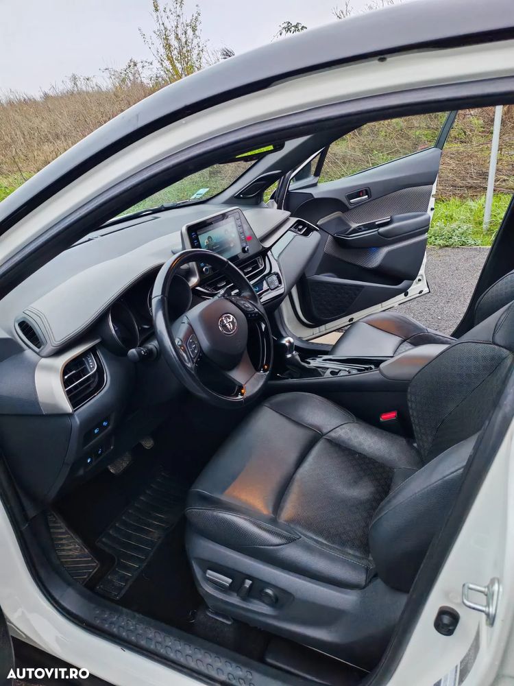 Toyota C-HR 2.0 HSD 184 CP 4x2 CVT C-lassy bi-tone - 16
