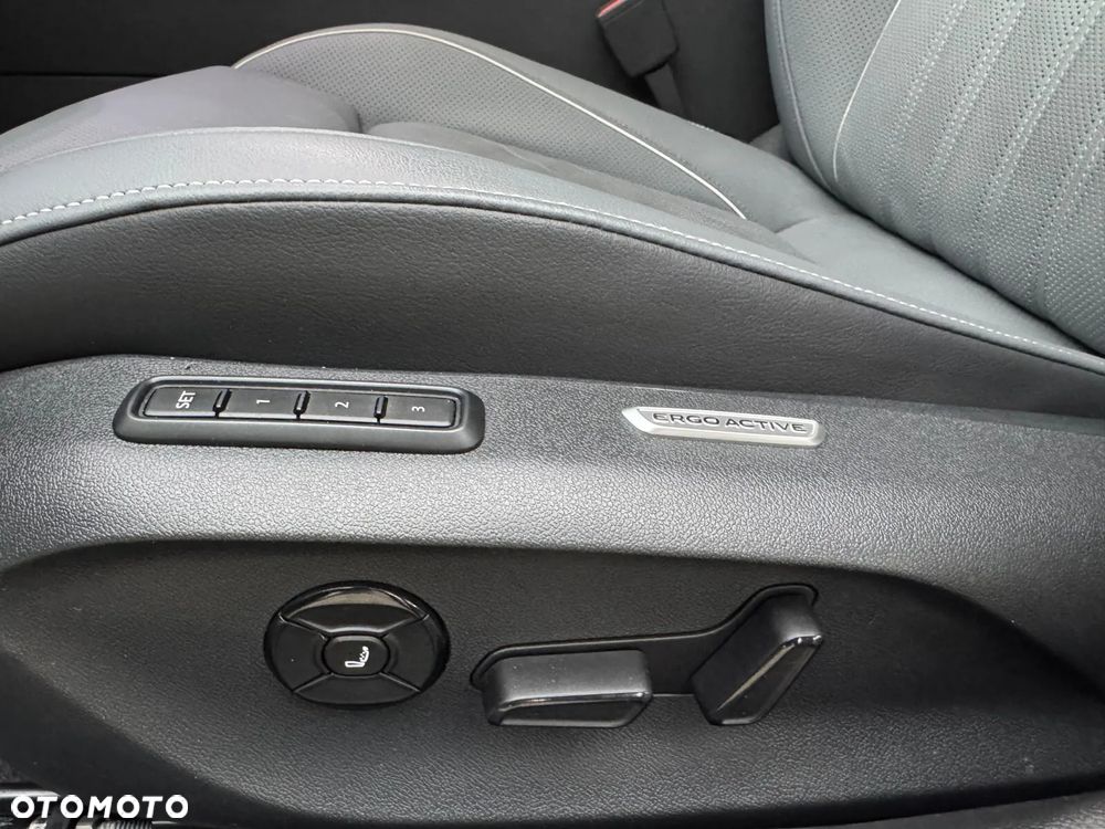 Volkswagen Passat 1.5 TSI EVO Elegance DSG - 30
