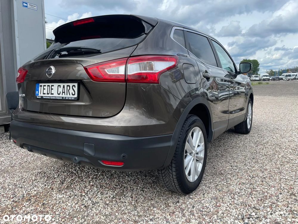 Nissan Qashqai 1.2 DIG-T N-Connecta - 6