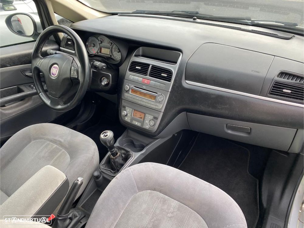 Fiat Linea 1.3 M-Jet Emotion - 16