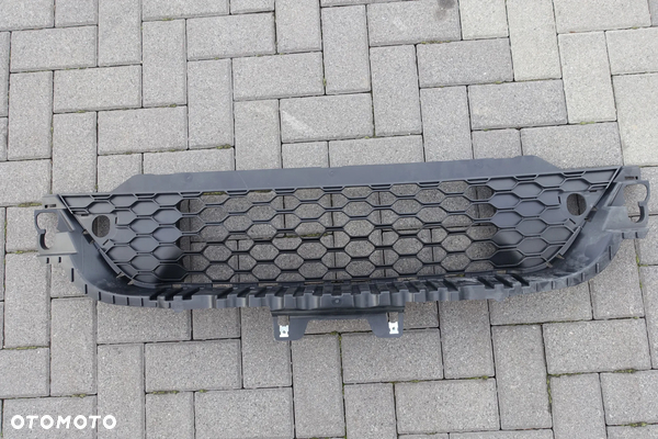 ATRAPA GRILL KRATKA IVECO DAILY IV 14r.