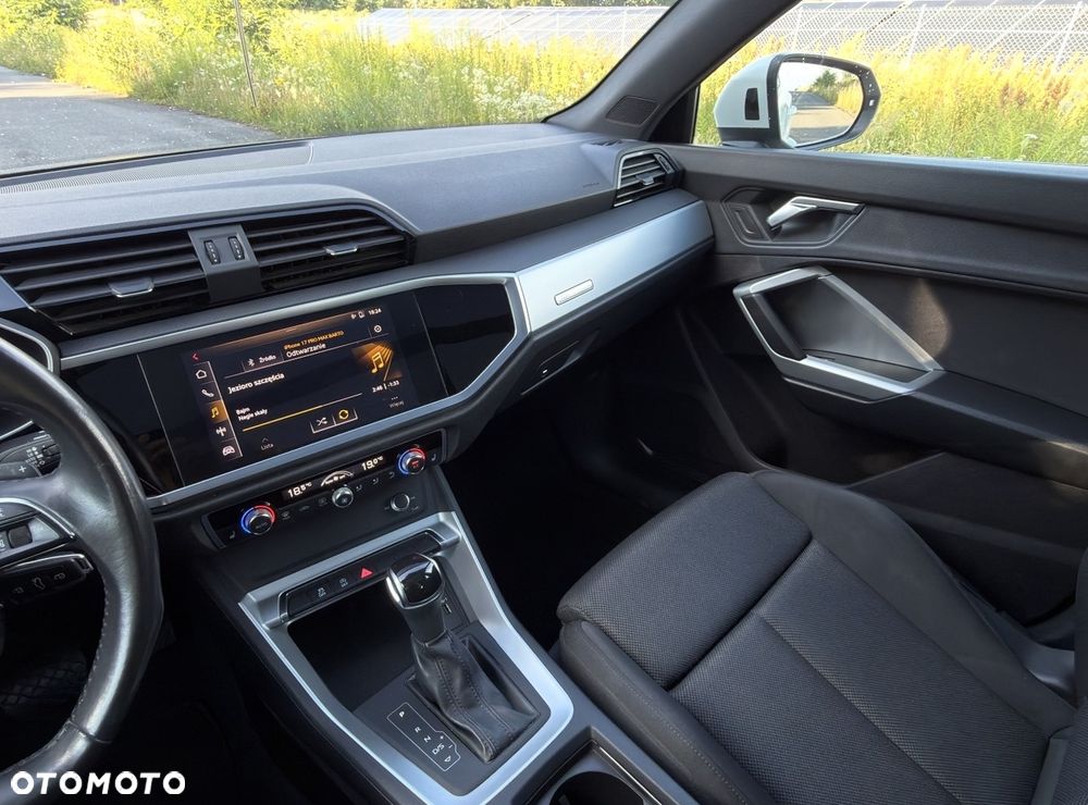 Audi Q3 35 TFSI S tronic S line - 35