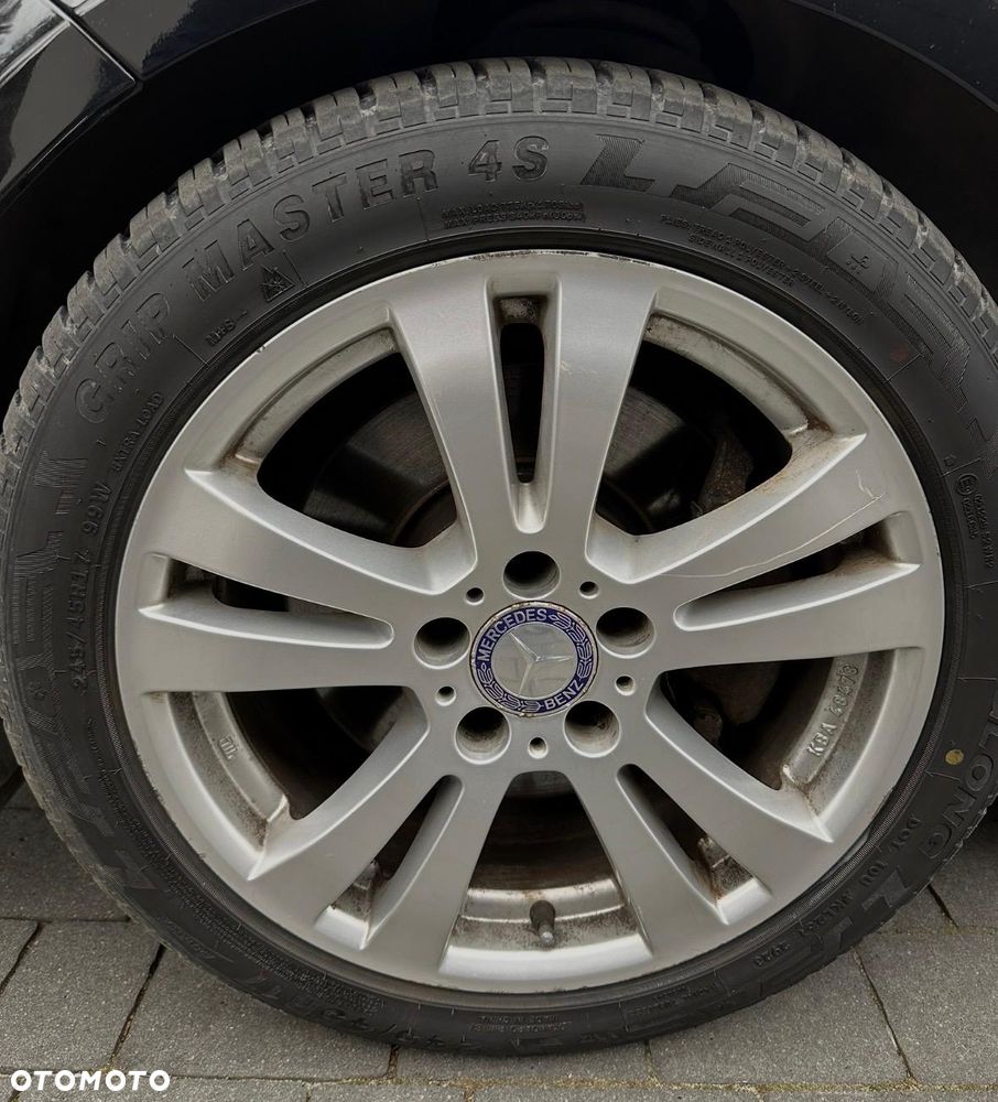 Mercedes-Benz Klasa E 350 CDI DPF 4Matic BlueEFFICIENCY 7G-TRONIC Avantgarde - 33