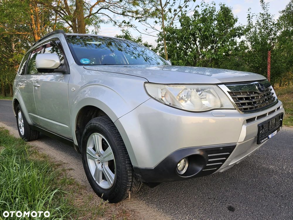 Subaru Forester 2.0 XA TRE - 2