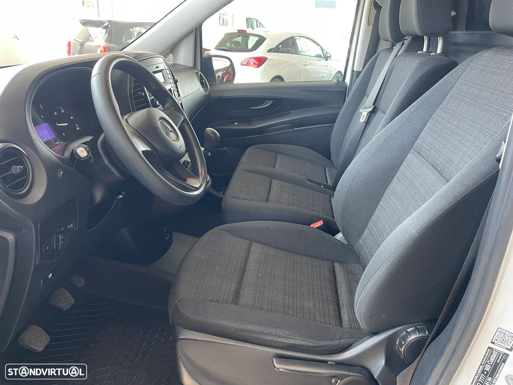 Mercedes-Benz VITO 111 CDI  ISOTÉRMICA - 12