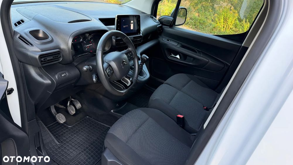 Citroën BERLINGO - 23