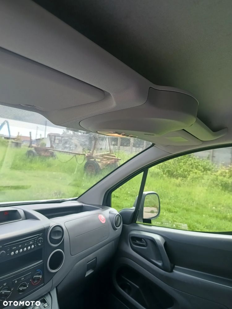 Peugeot Partner 1.6 Hdi 90 kM manual, 2012 rok WEBASTO paka jak NOWA Stan bardzo dobry!! NISKIE SPALANIE- BEZWYPADKOWY! - 38
