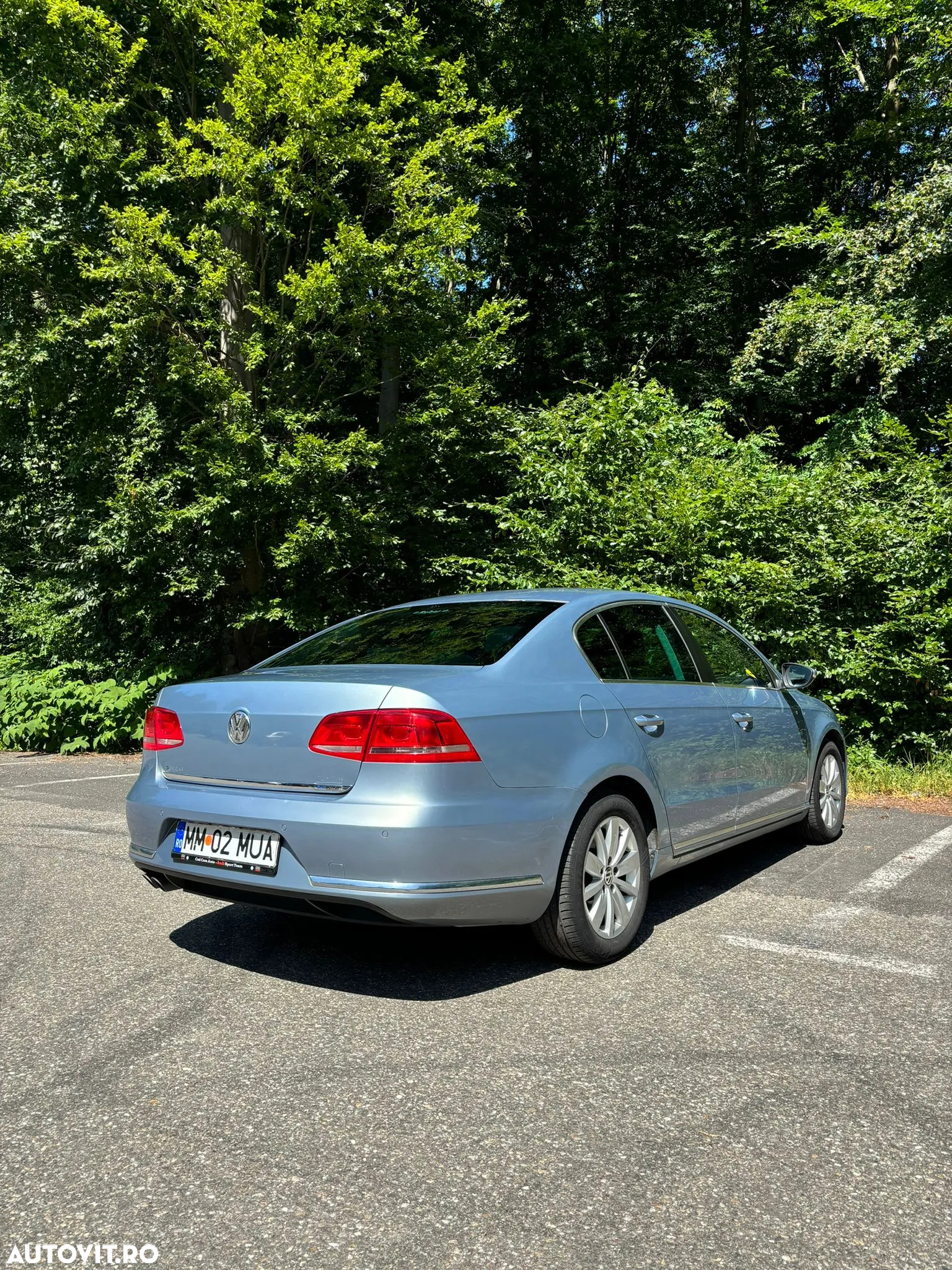 Volkswagen Passat Variant 2.0 TDI Blue TDI Comfortline - 3