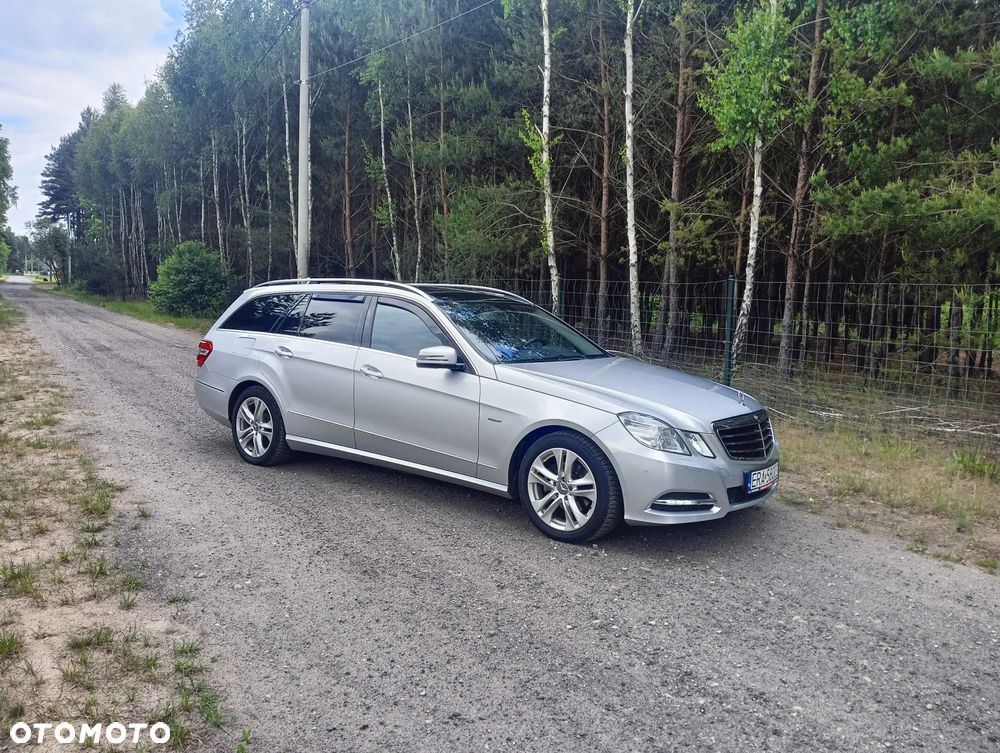 Mercedes-Benz Klasa E 200 BlueEFFICIENCY 7G-TRONIC Elegance - 21