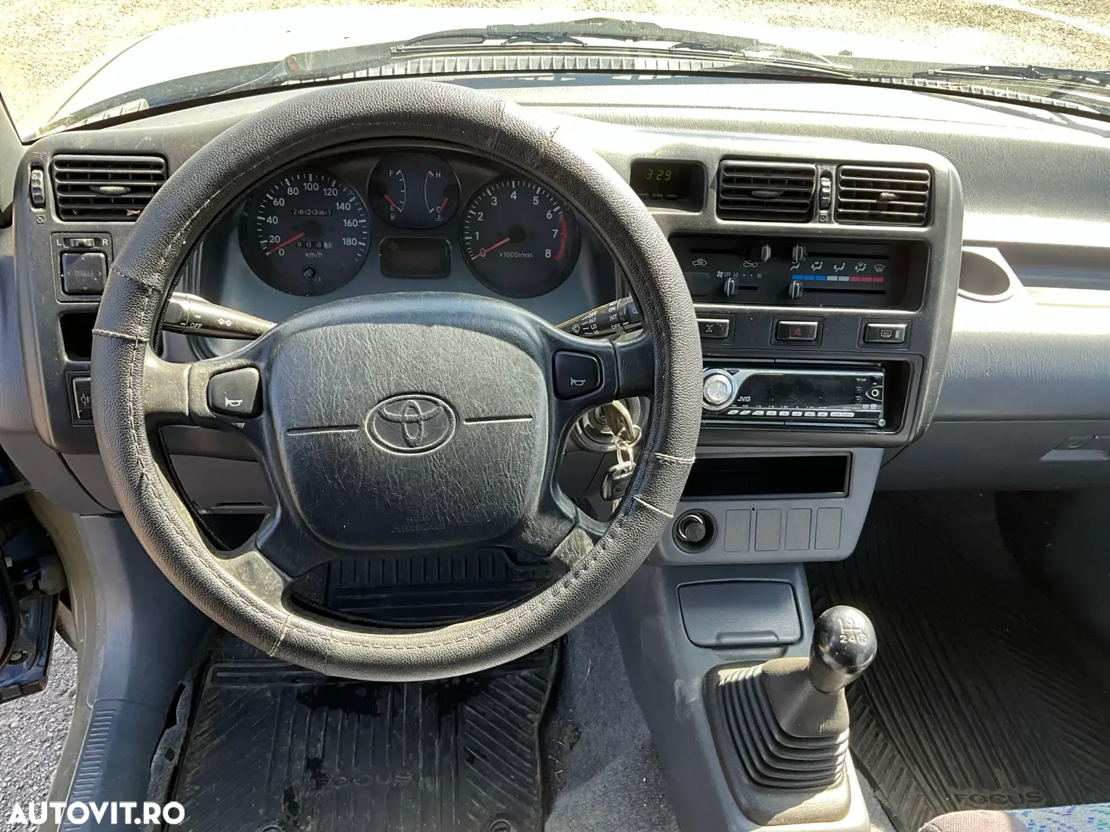 Toyota RAV4 4x4 Edition - 6