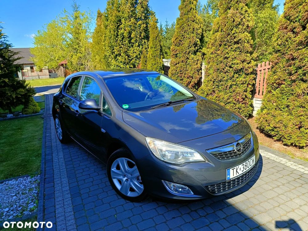 Opel Astra 1.4 T Cosmo - 4