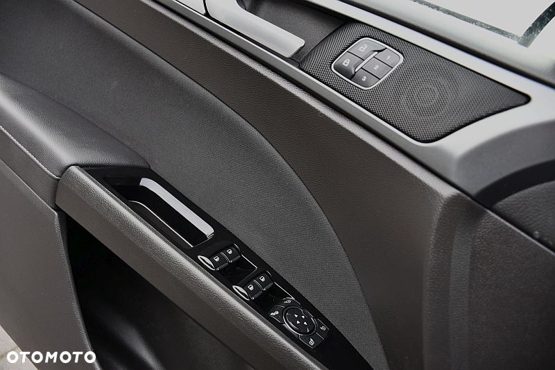 Ford Mondeo 2.0 Ti-VCT Titanium - 17