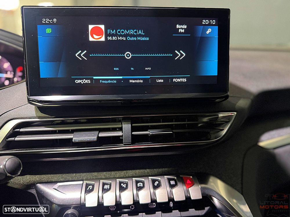 Peugeot 3008 1.2 PureTech Allure Pack EAT8 - 29