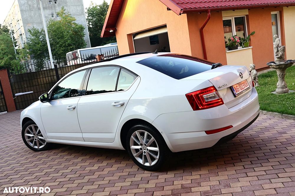 Skoda Octavia 1.6 TDI (Green tec) DSG Ambition - 6