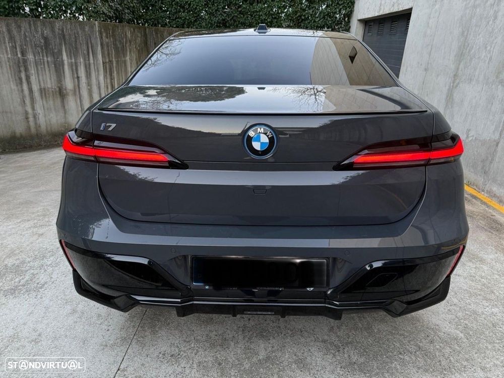 BMW i7 xDrive60 Pack Desportivo M Pro - 6