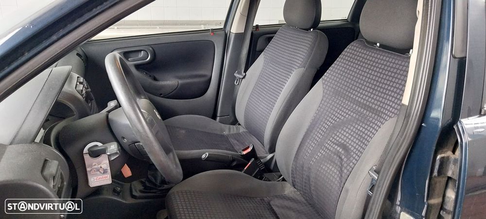 Opel Corsa 1.2 16V City - 5