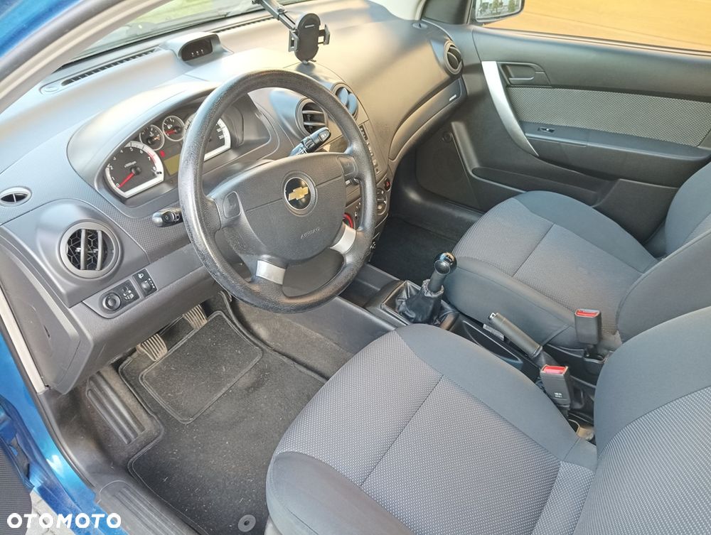 Chevrolet Aveo 1.2 16V LS - 10