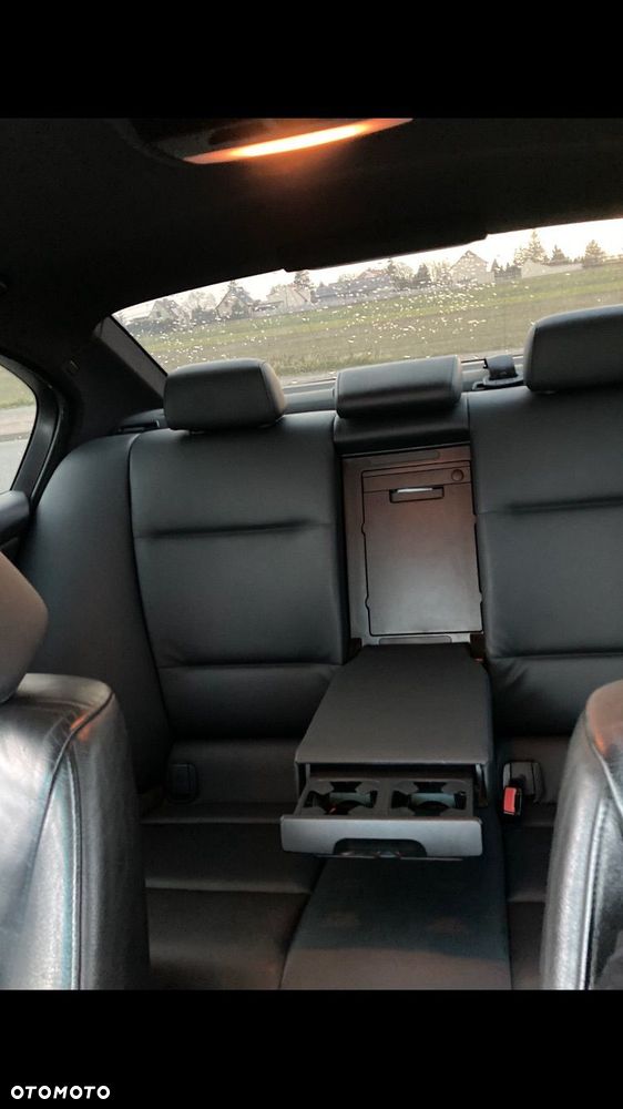 BMW Seria 3 318d - 14