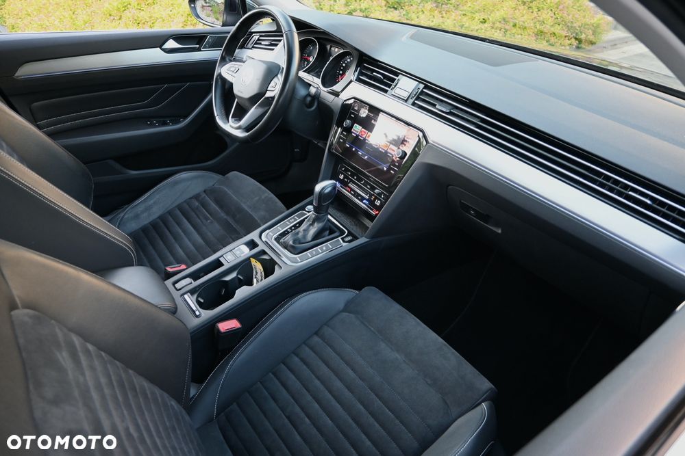 Volkswagen Passat 2.0 TDI SCR DSG Business - 21