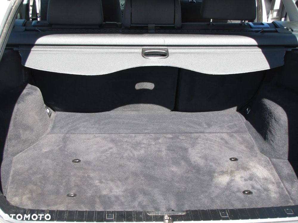 BMW Seria 3 - 32