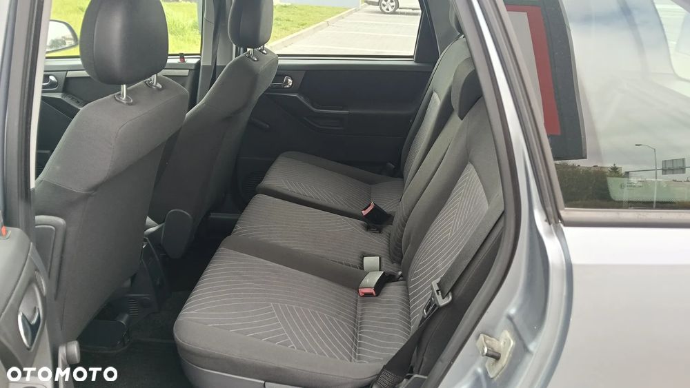 Opel Meriva - 10