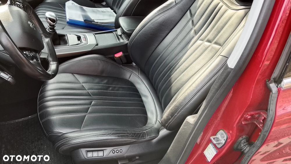 Peugeot 308 2.0 Blue HDi Allure S&S - 10