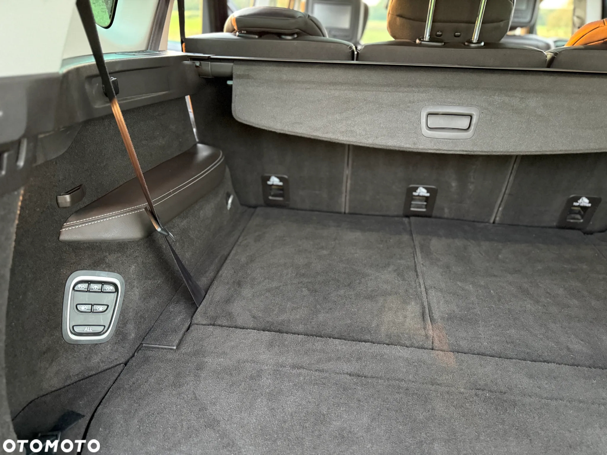 Renault Espace 1.6 dCi Energy Initiale Paris EDC 7os - 16