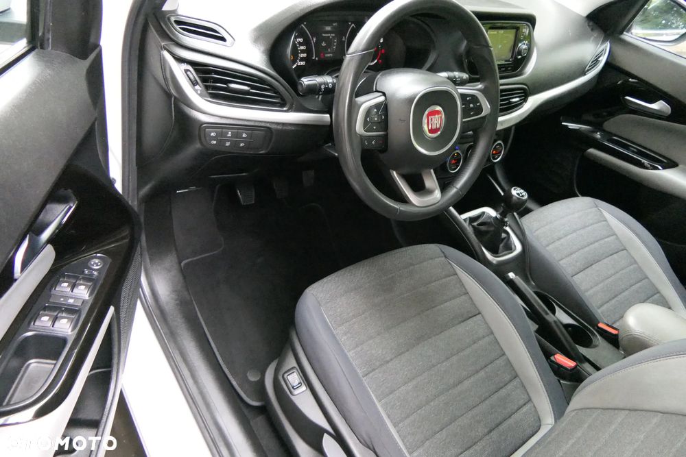 Fiat Tipo 1.4 16V Lounge - 16