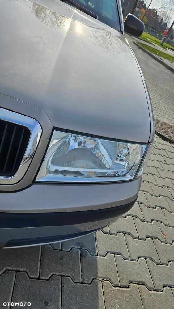 Skoda Octavia 1.4 Tour - 14