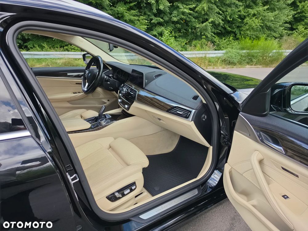 BMW Seria 5 520d Luxury Line - 21