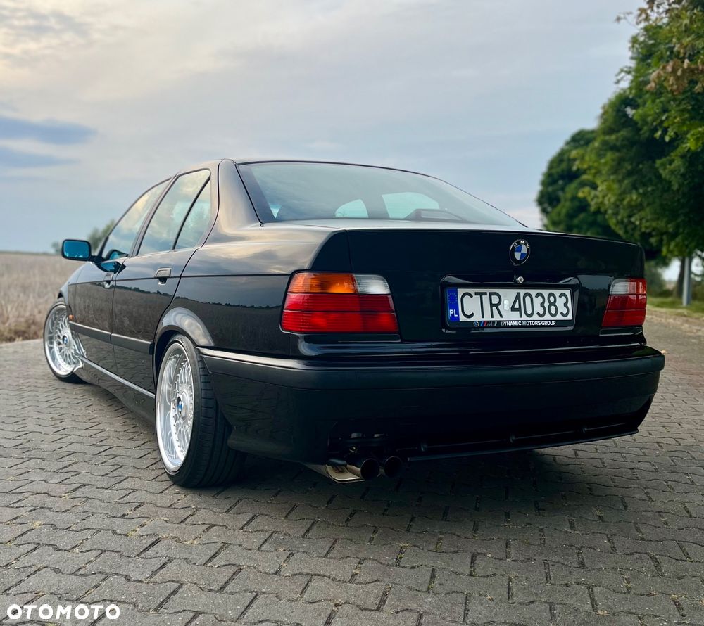 BMW Seria 3 318is - 5