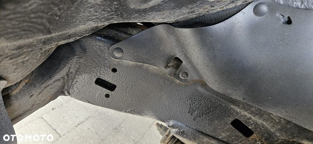 Toyota Land Cruiser 3.0 D Sol - 28