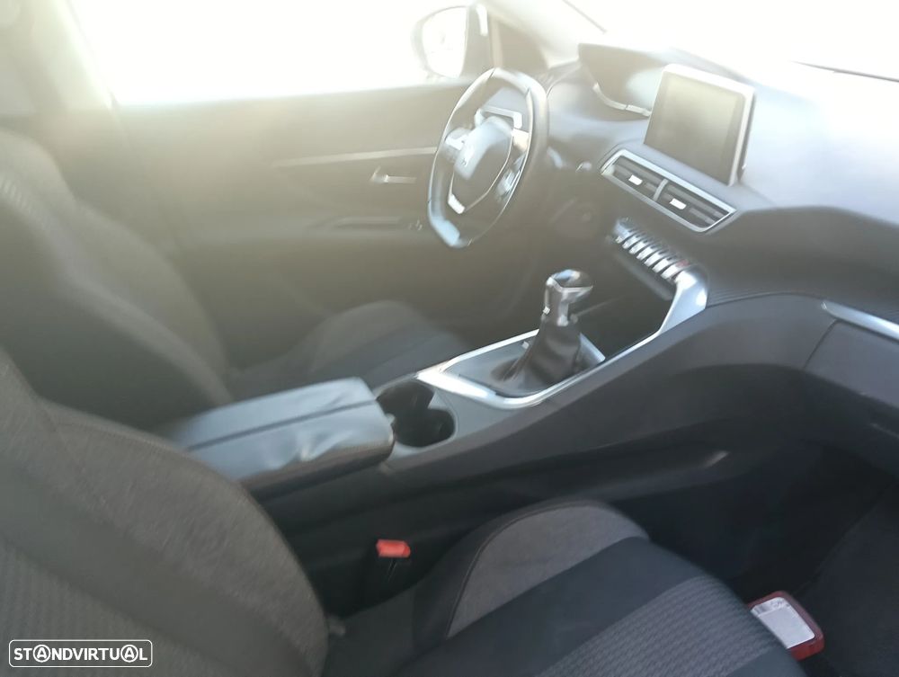 Peugeot 3008 1.5 BlueHDi Active - 22