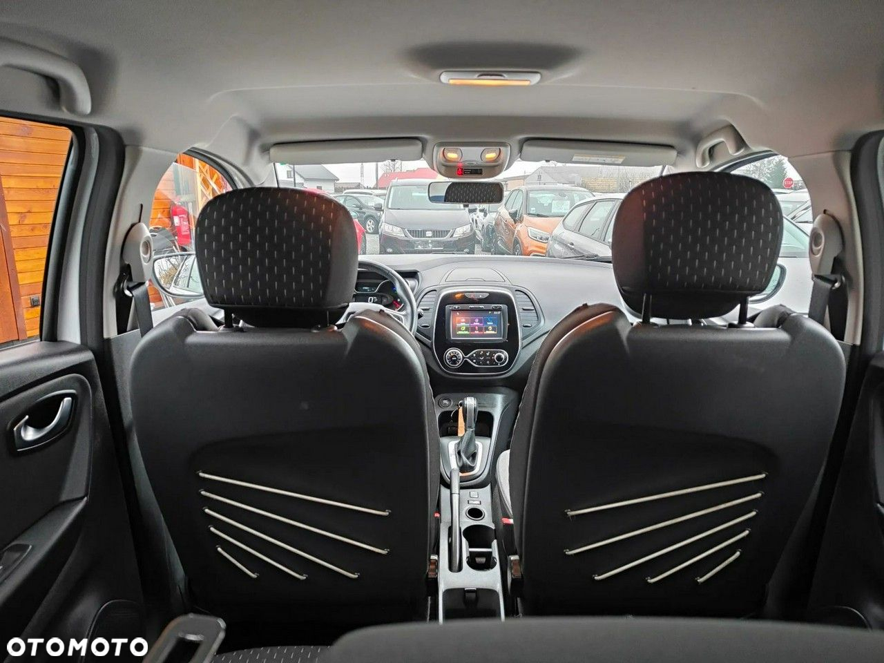 Renault Captur 1.2 Energy TCe S-Edition EDC - 17