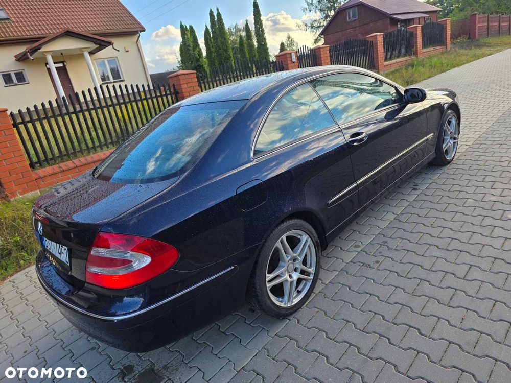 Mercedes-Benz CLK - 4