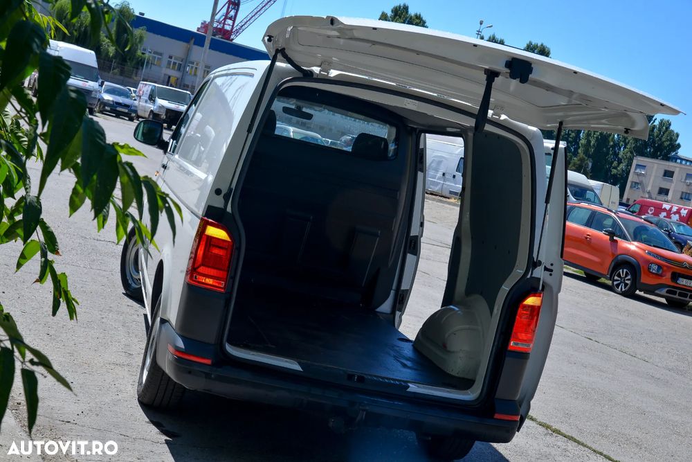 Volkswagen Transporter 2.0 110 kW KR Trendline DSG - 18
