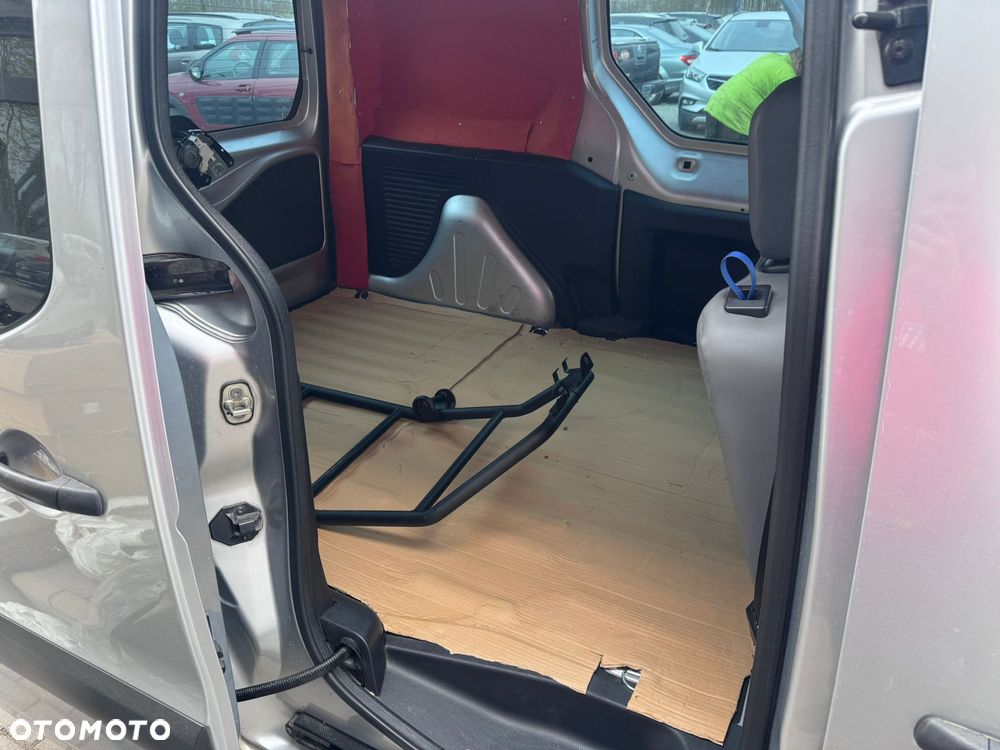 Citroën BERLINGO 1.6 Hdi 90KM - 14