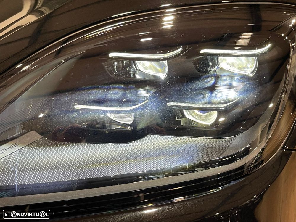 Porsche Cayenne Coupé E-Hybrid Black Edition - 56