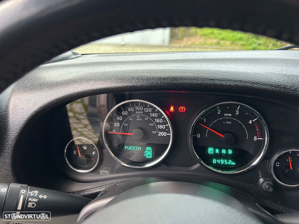 Jeep Wrangler Unlimited 2.8 CRD ATX Sahara Adventure Edition - 23