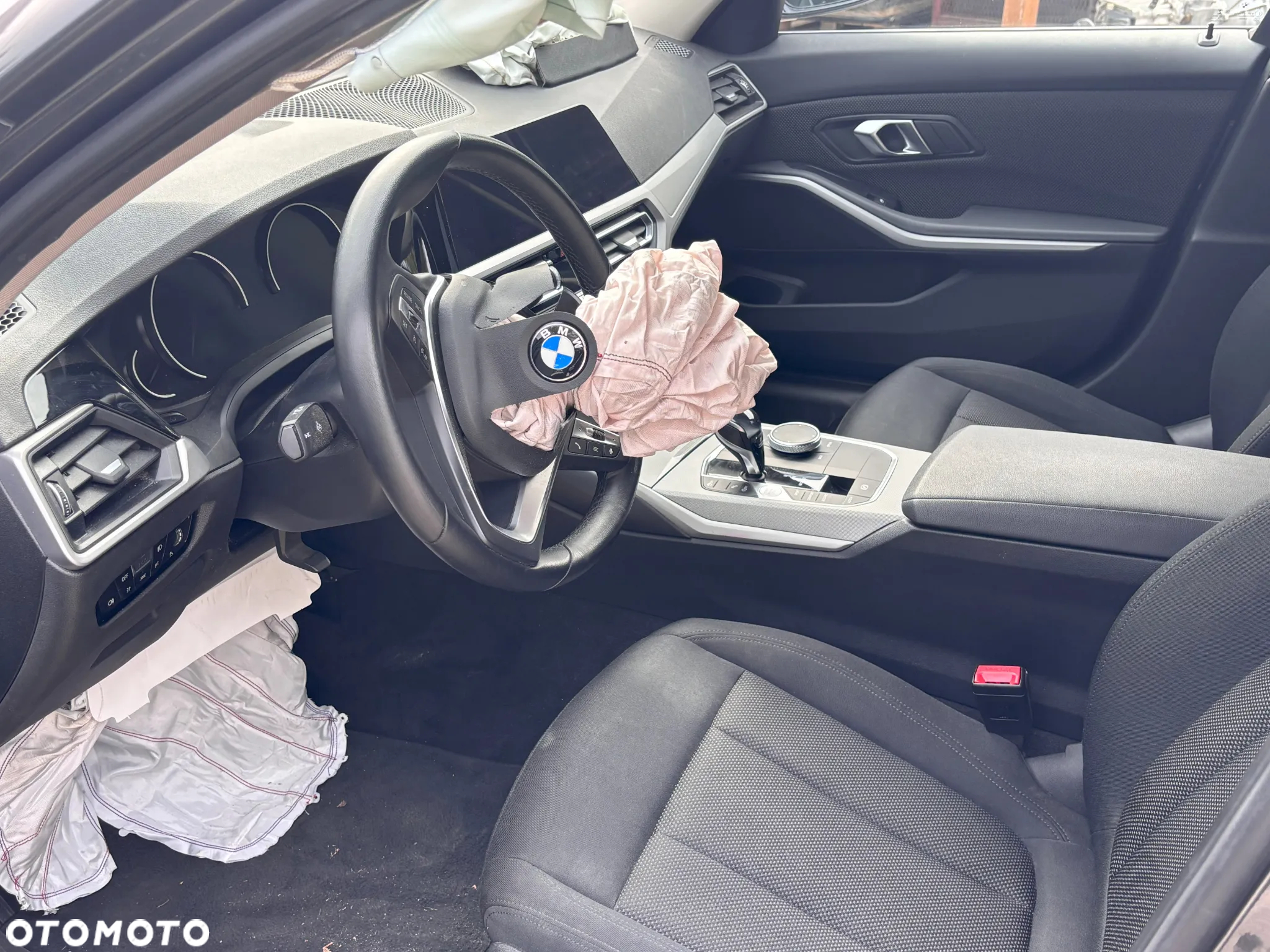 BMW Seria 3 318d - 13