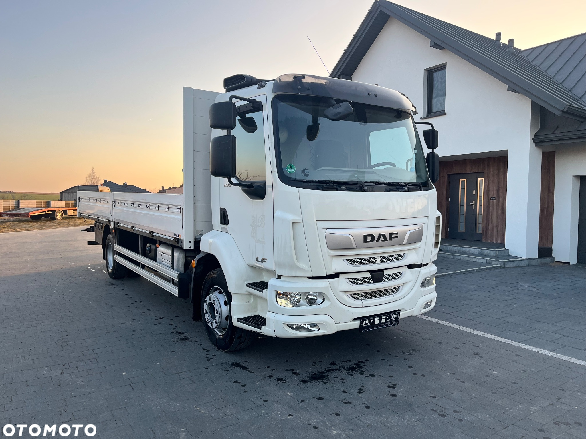DAF LF 230 z Niemiec DMC 11990 kg Super stan Skrzynia 7,2x2,48 - 2