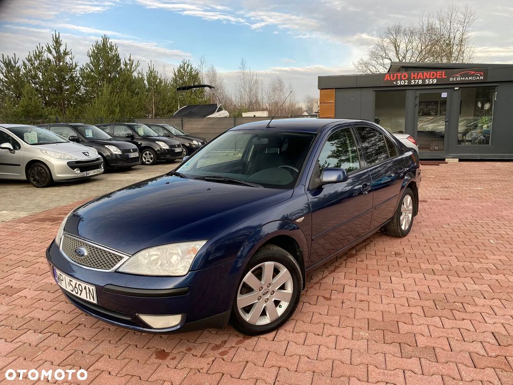 Ford Mondeo 1.8 Titanium - 2