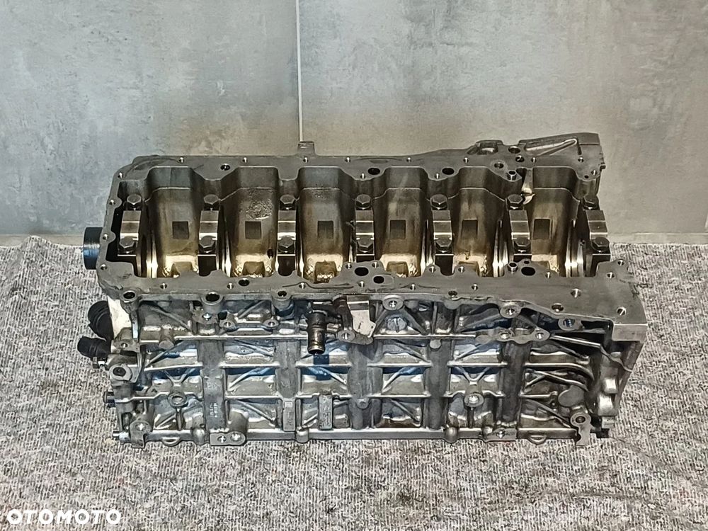 NR 99 Blok Silnika nominał do BMW X5 E70 7799978 - 10